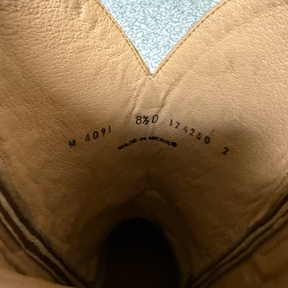 Lucchese “Rudy” Barn Boots - Picture 6 of 9